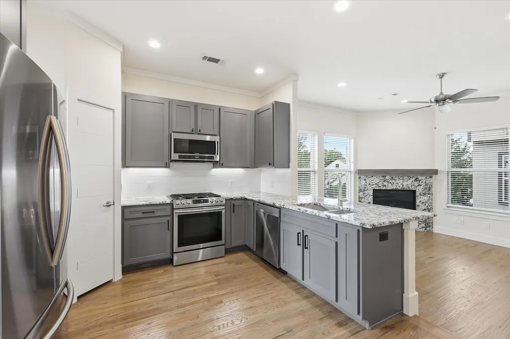 5905 Ross Avenue Dallas TX 75206
