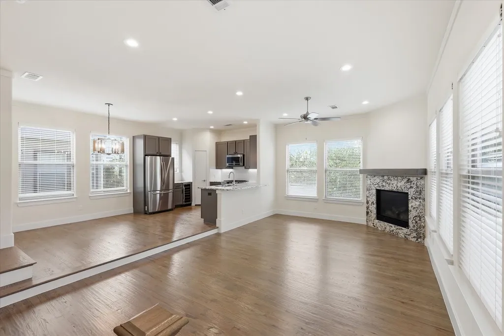 5905 Ross Avenue Dallas TX 75206
