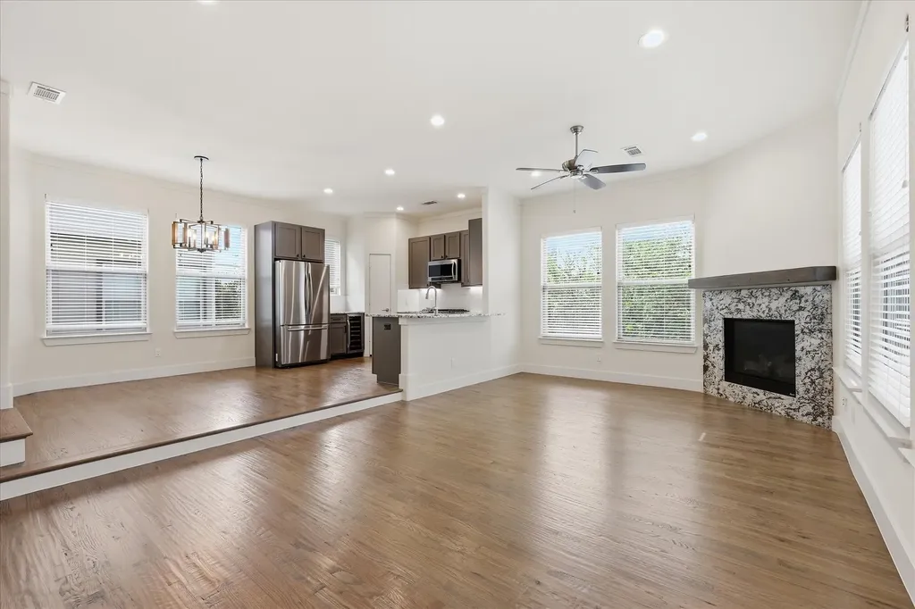 5905 Ross Avenue Dallas TX 75206