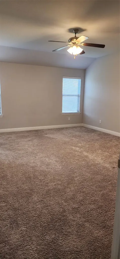 702 Amber Greenville TX 75042