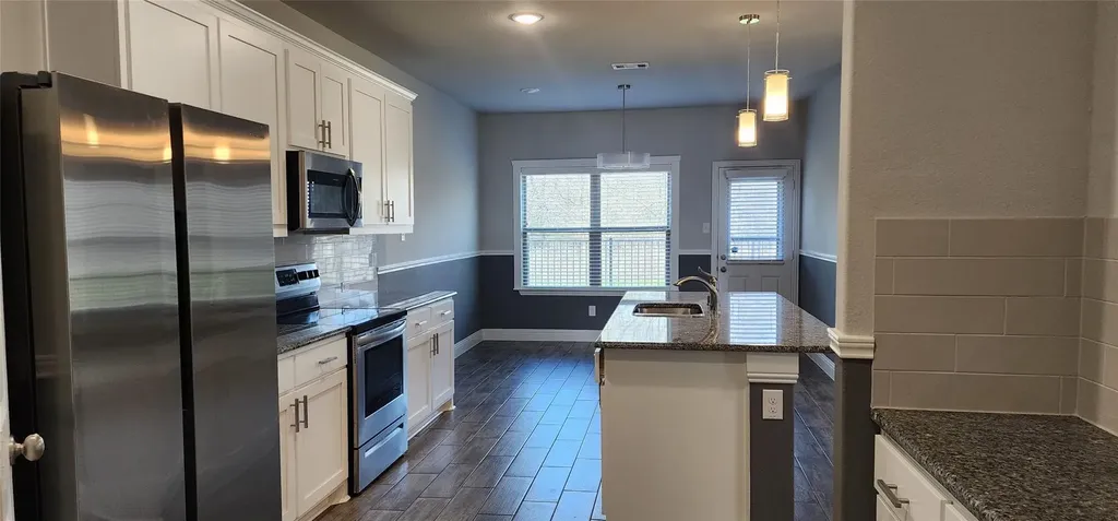 702 Amber Greenville TX 75042