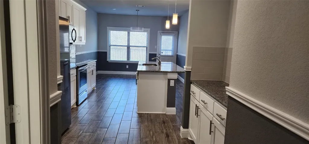 702 Amber Greenville TX 75042