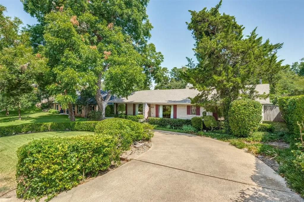 925 Knott Place Dallas TX 75208