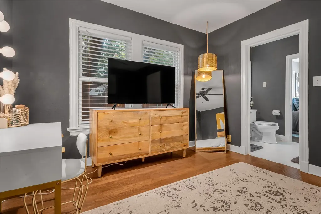 1211 Cascade Avenue Dallas TX 75224