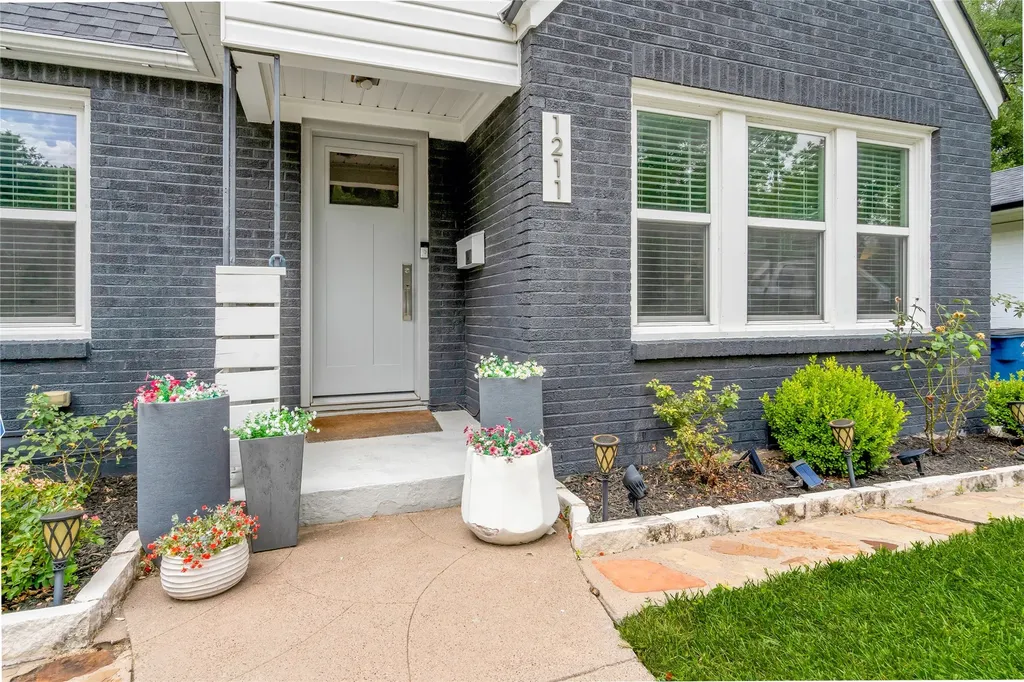1211 Cascade Avenue Dallas TX 75224