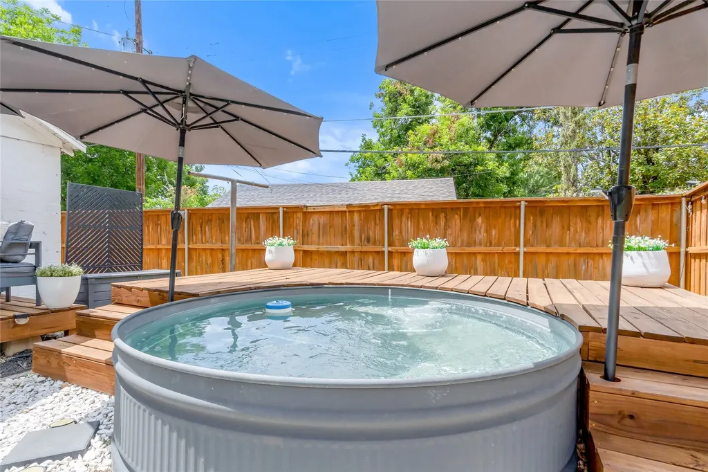 1211 Cascade Avenue Dallas TX 75224