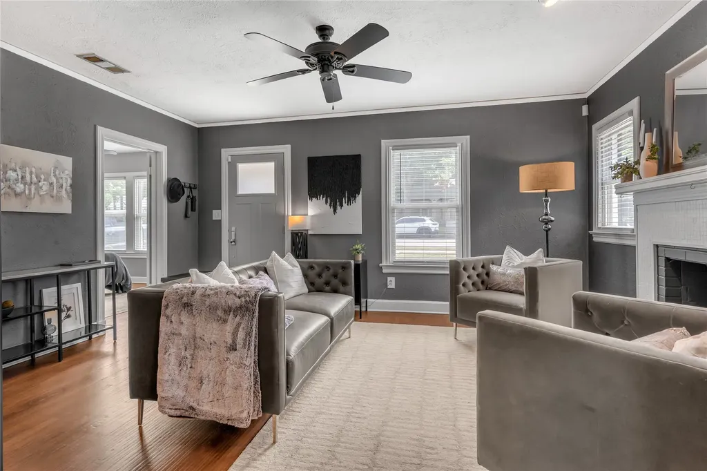 1211 Cascade Avenue Dallas TX 75224