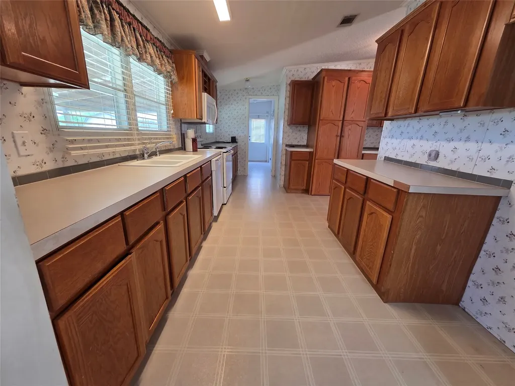 476 Vz County Road 1216 Grand Saline TX 75140