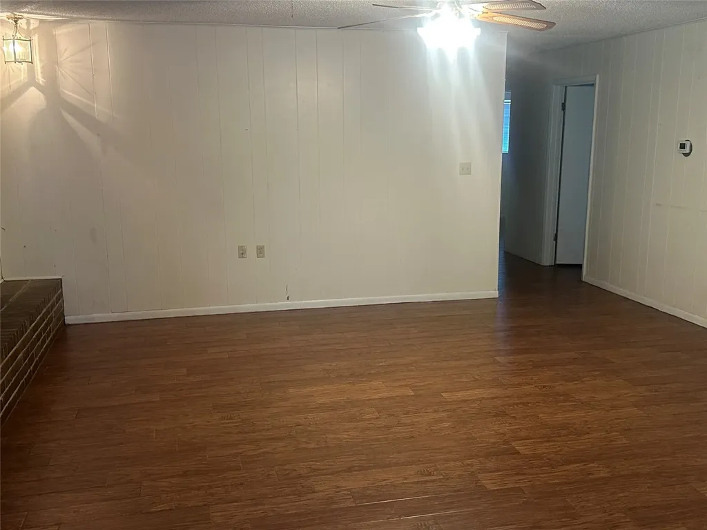 1507 N Matthews Street Bowie TX 76230