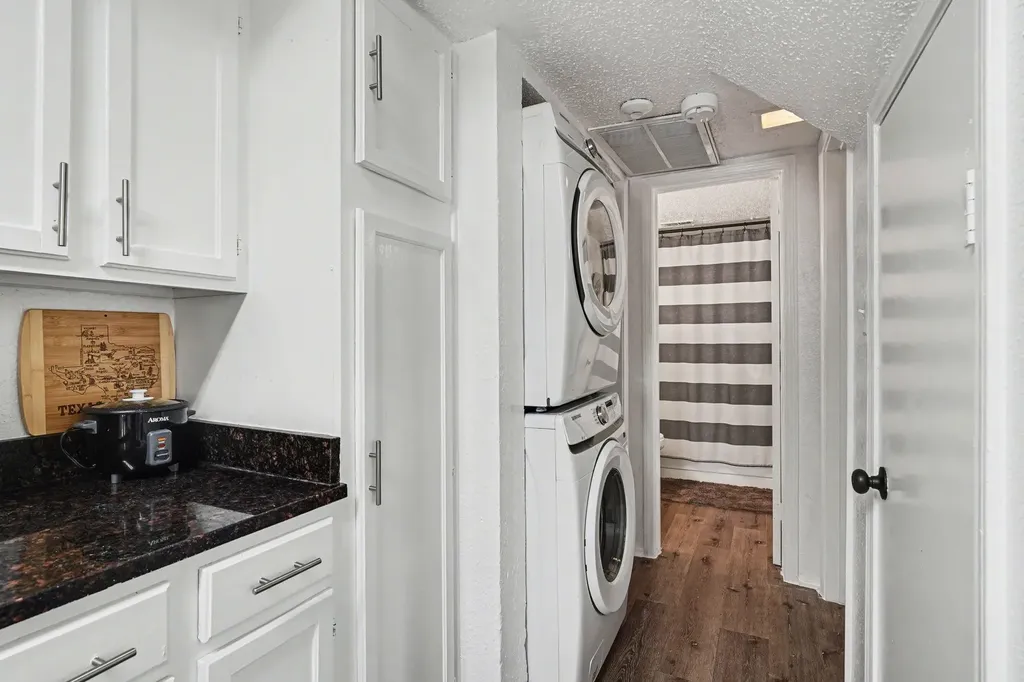 2304 Balsam Drive Arlington TX 76006