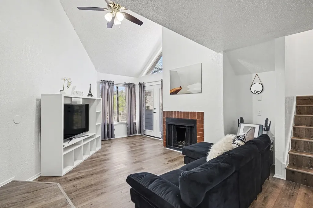 2304 Balsam Drive Arlington TX 76006