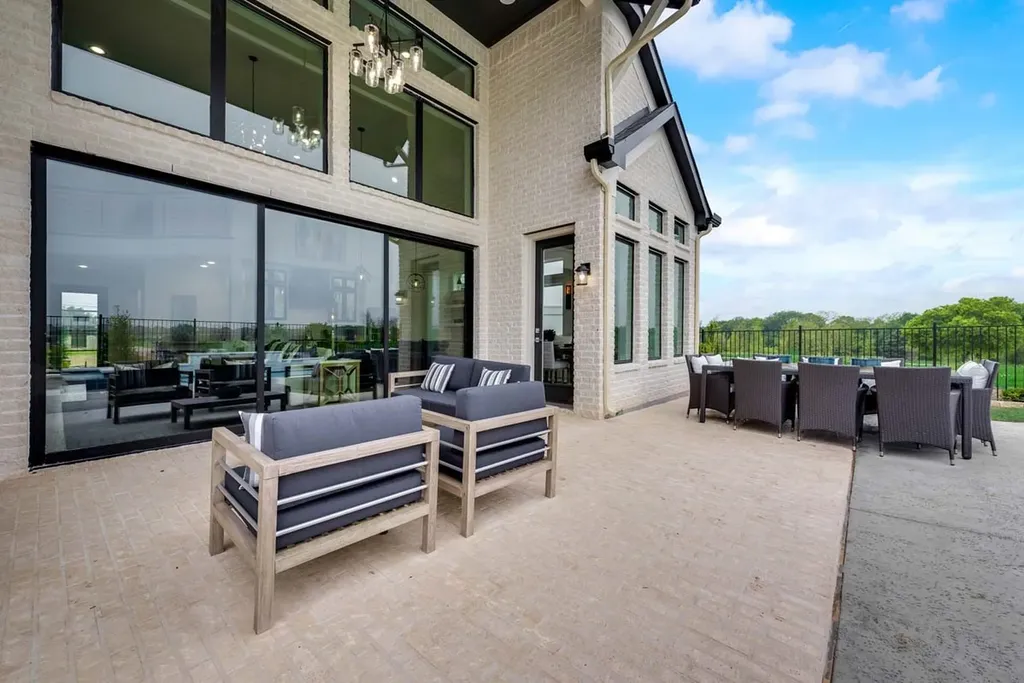 2804 Fountain Park Drive Celina TX 75009