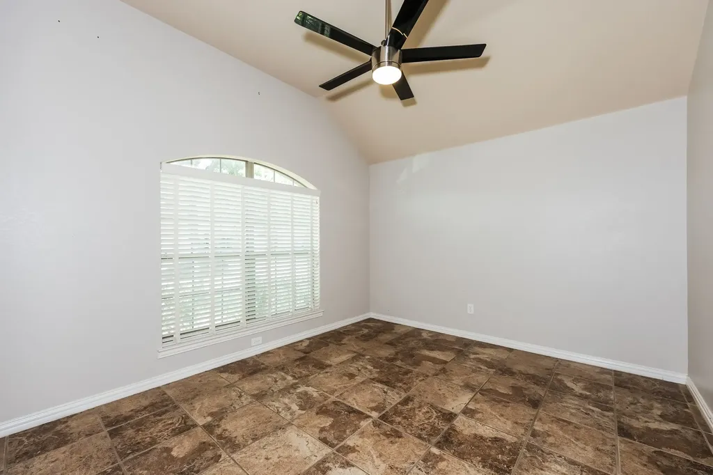 207 Rawhide Street Waxahachie TX 75165