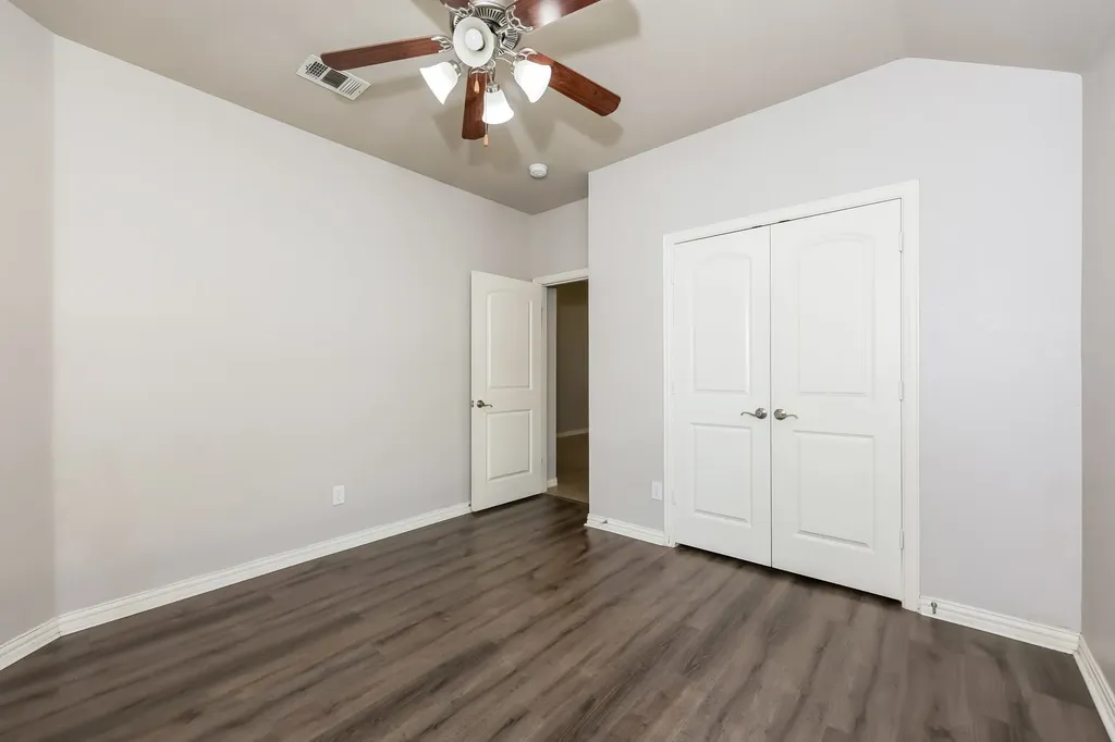 207 Rawhide Street Waxahachie TX 75165