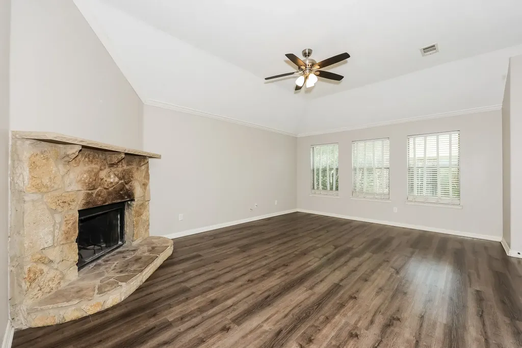 207 Rawhide Street Waxahachie TX 75165