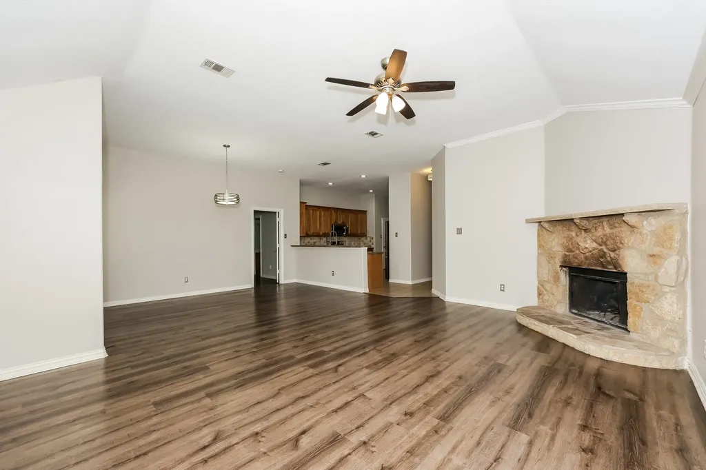 207 Rawhide Street Waxahachie TX 75165