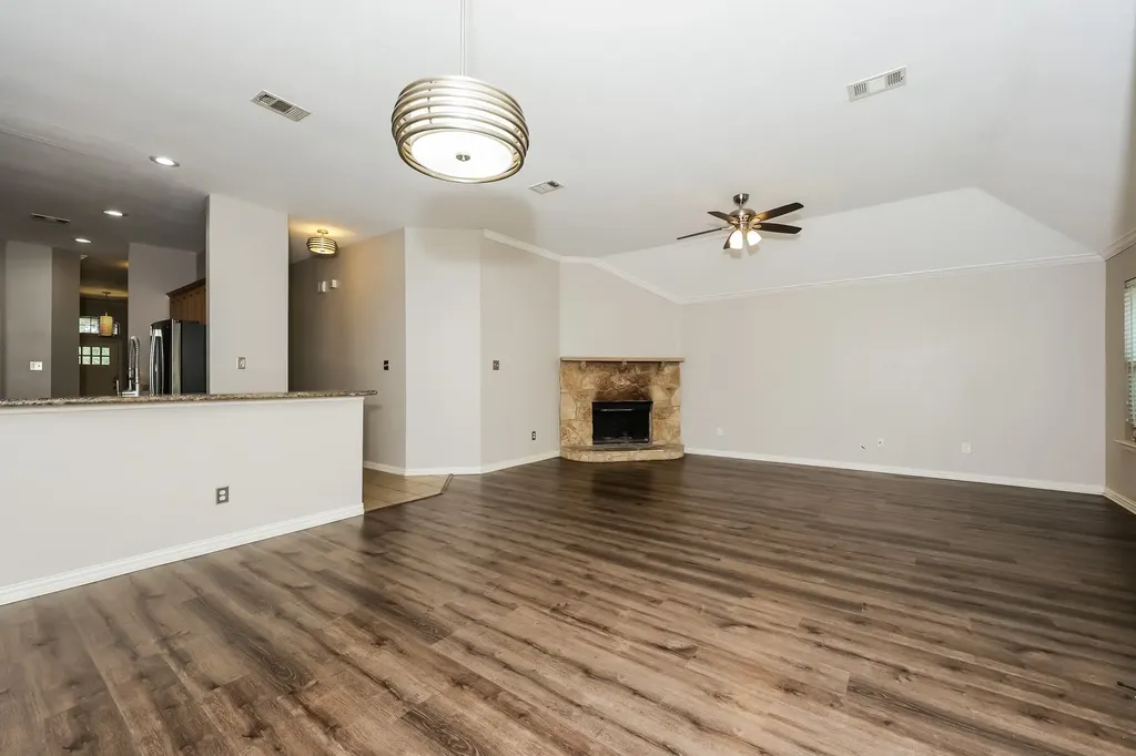 207 Rawhide Street Waxahachie TX 75165