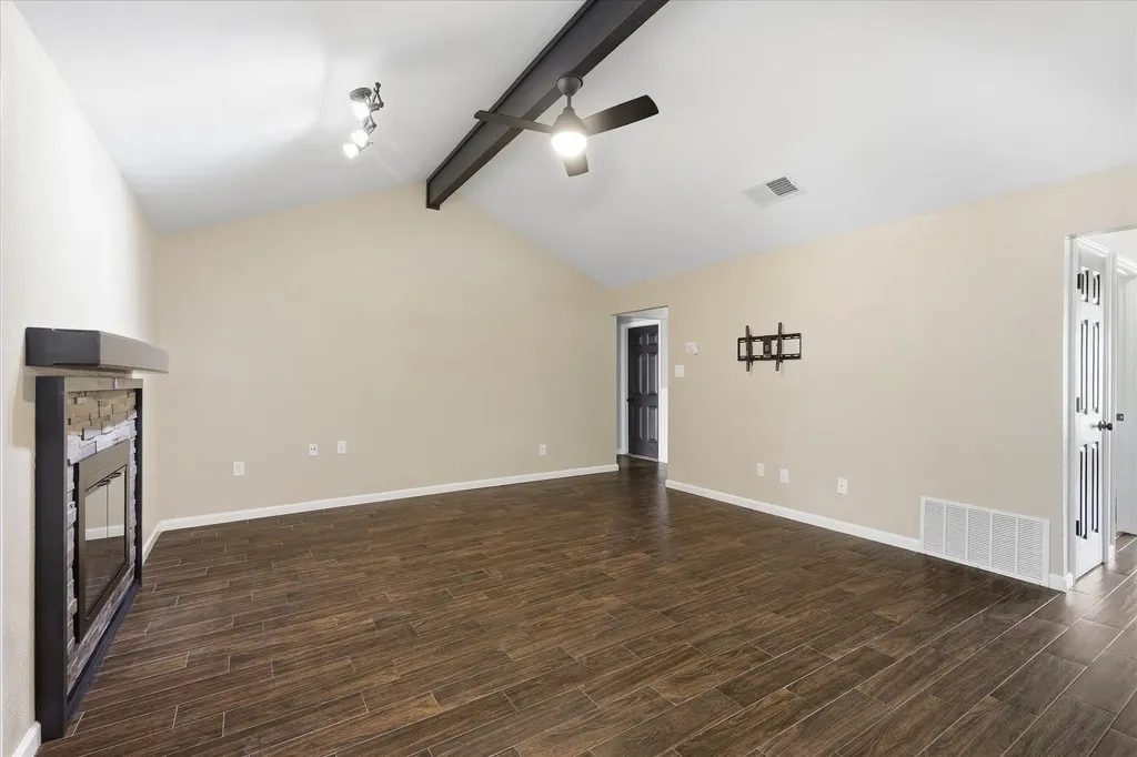 6572 Ridglea Drive Watauga TX 76148