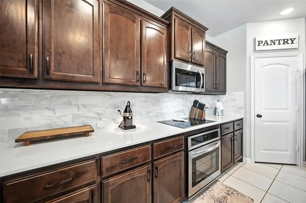 136 Meadow Vista Drive Rhome TX 76078