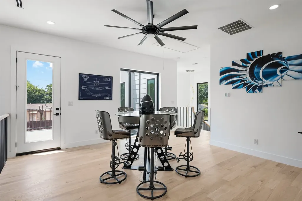 6802 Lockheed Avenue Dallas TX 75209