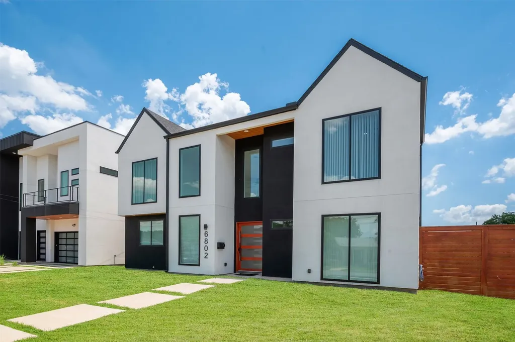 6802 Lockheed Avenue Dallas TX 75209