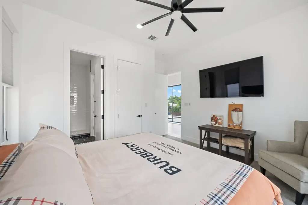 6802 Lockheed Avenue Dallas TX 75209