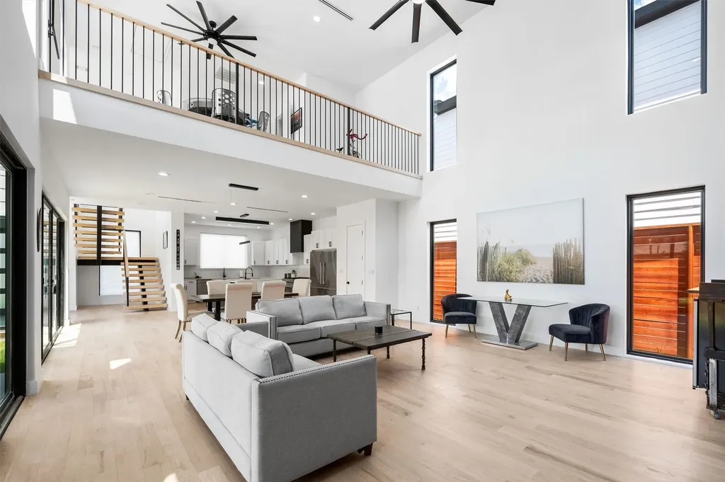 6802 Lockheed Avenue Dallas TX 75209