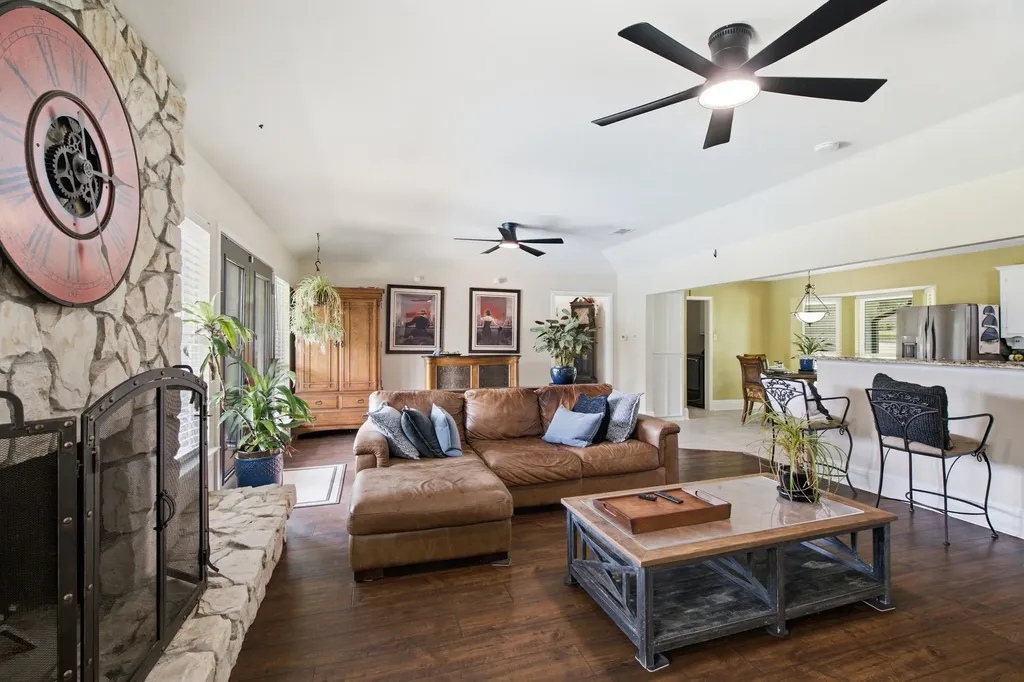 5912 Quails Path Colleyville TX 76034