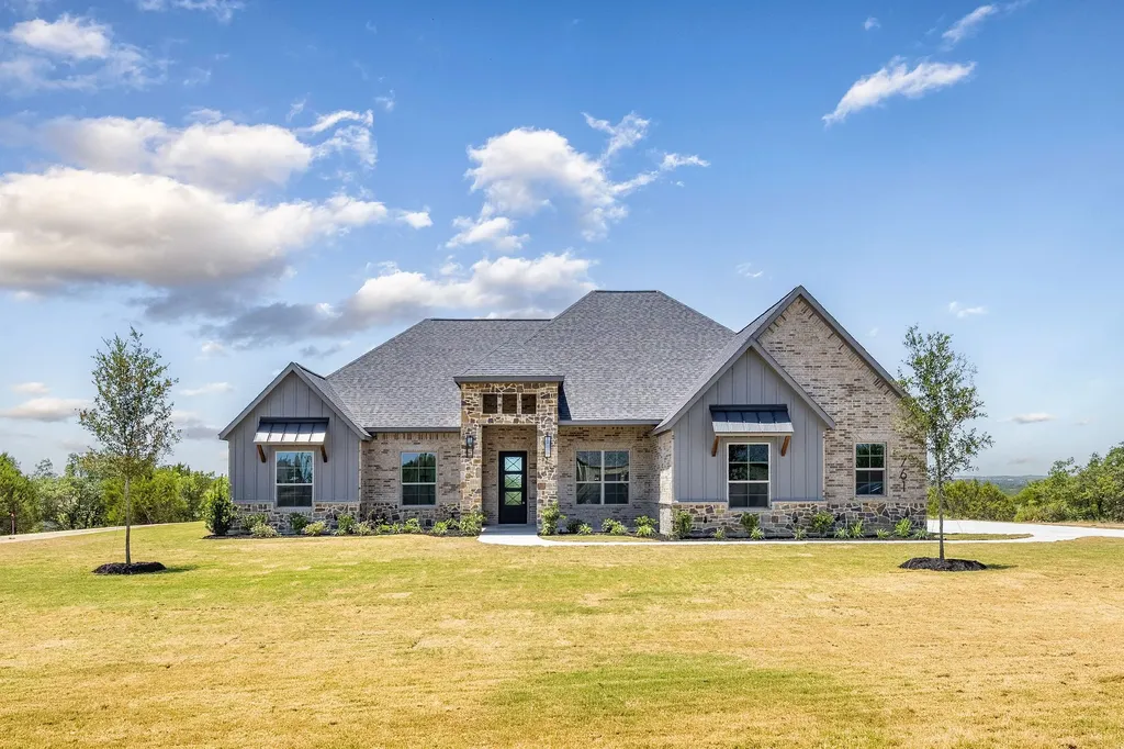761 Burr Oak Lane Weatherford TX 76085