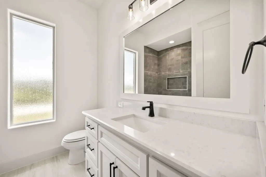 761 Burr Oak Lane Weatherford TX 76085