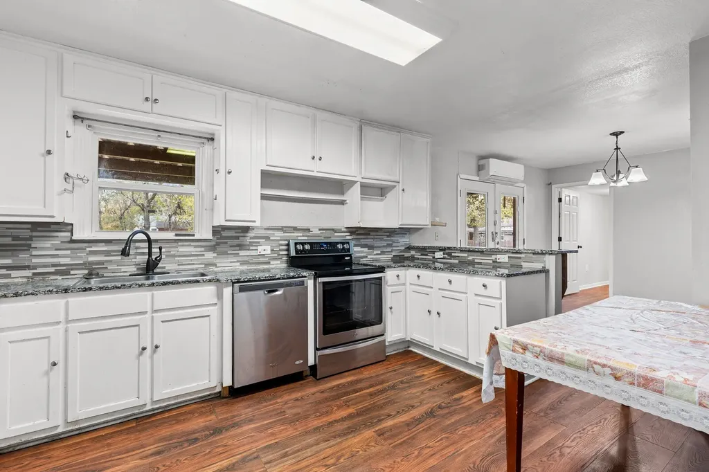 4205 Fort Avenue Waco TX 76710