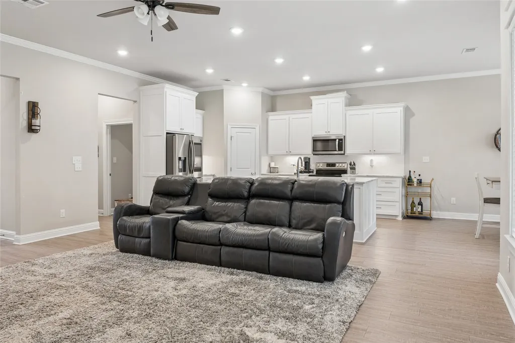 132 Swan Lake Waco TX 76708