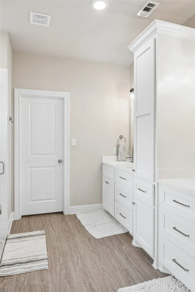 132 Swan Lake Waco TX 76708