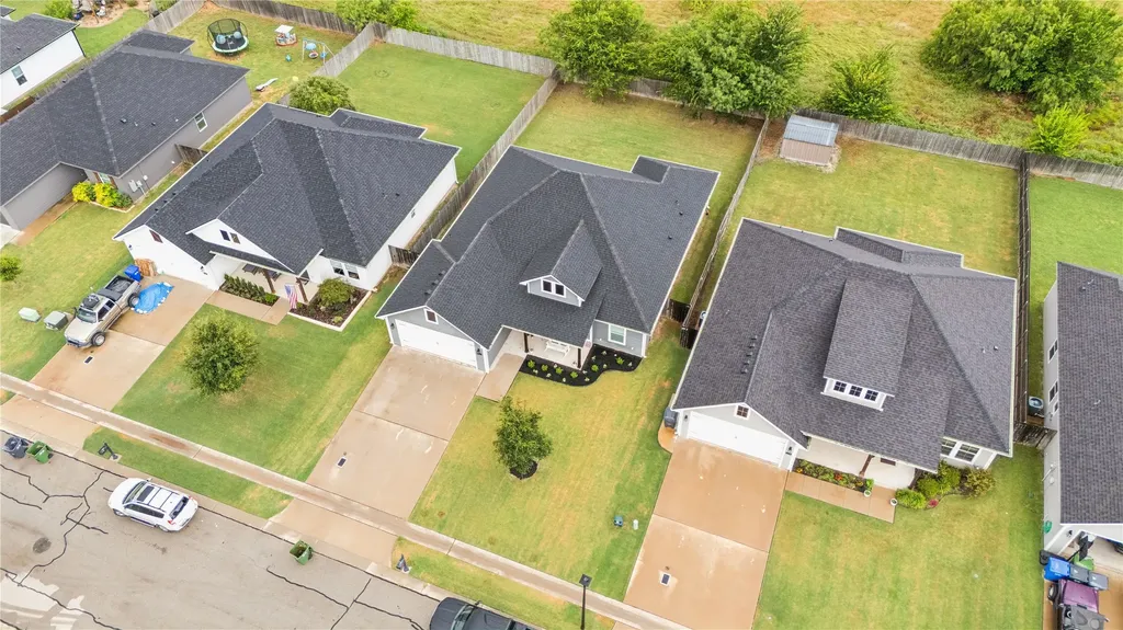132 Swan Lake Waco TX 76708
