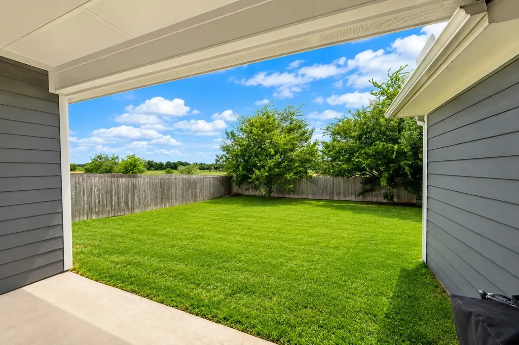 132 Swan Lake Waco TX 76708