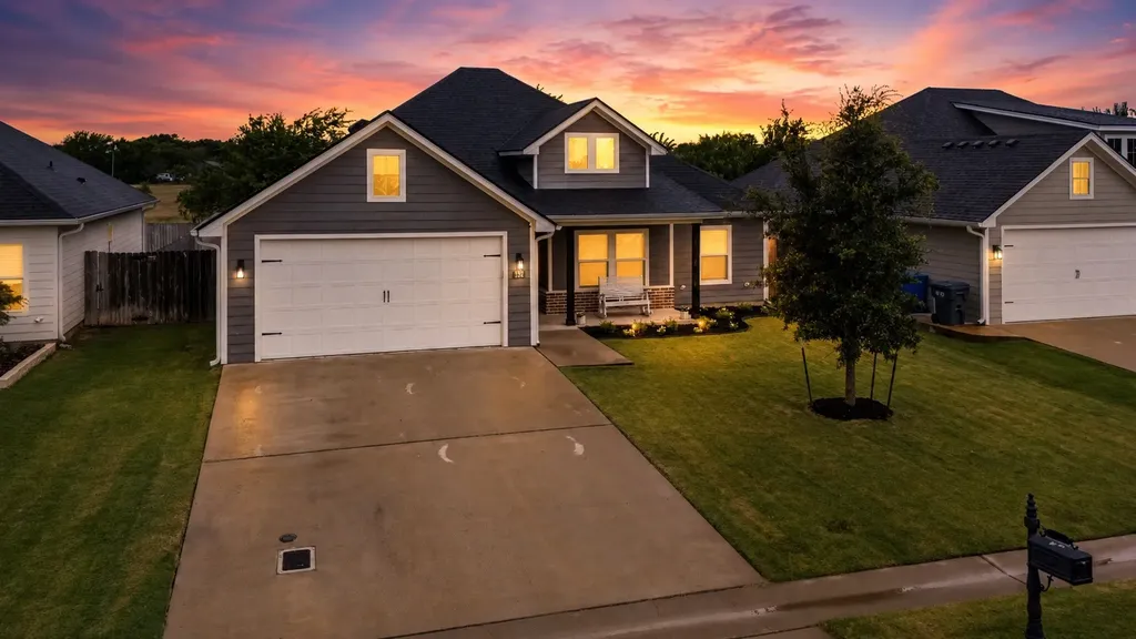 132 Swan Lake Waco TX 76708