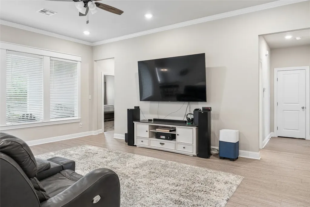 132 Swan Lake Waco TX 76708