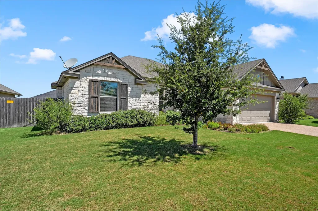 10025 Wildberry Drive Waco TX 76712