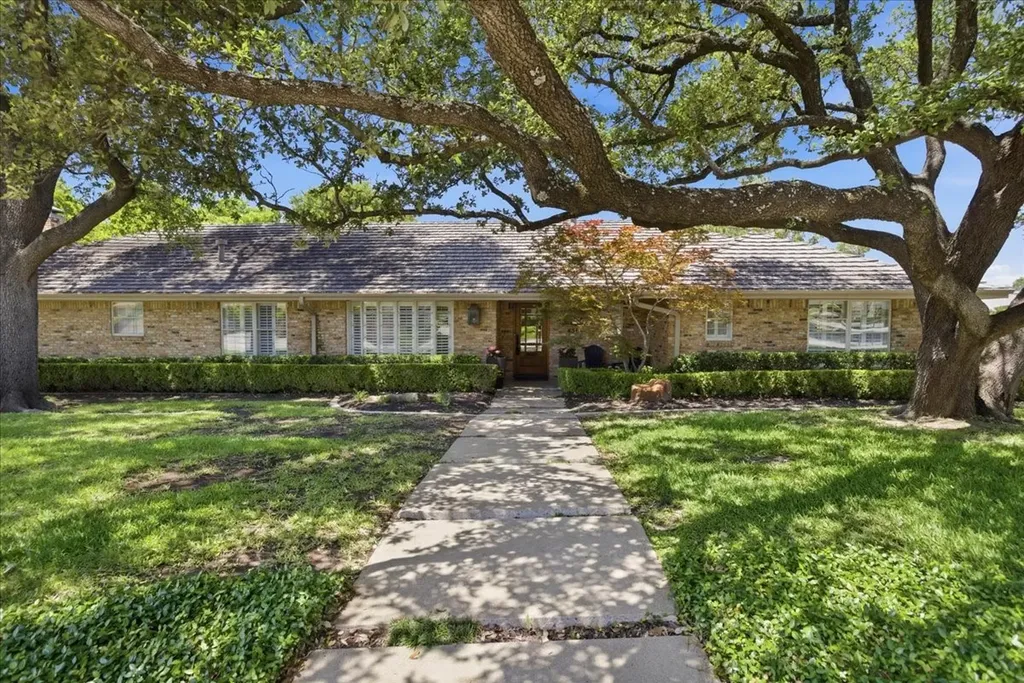 4500 Ranch View Road Fort Worth TX 76109