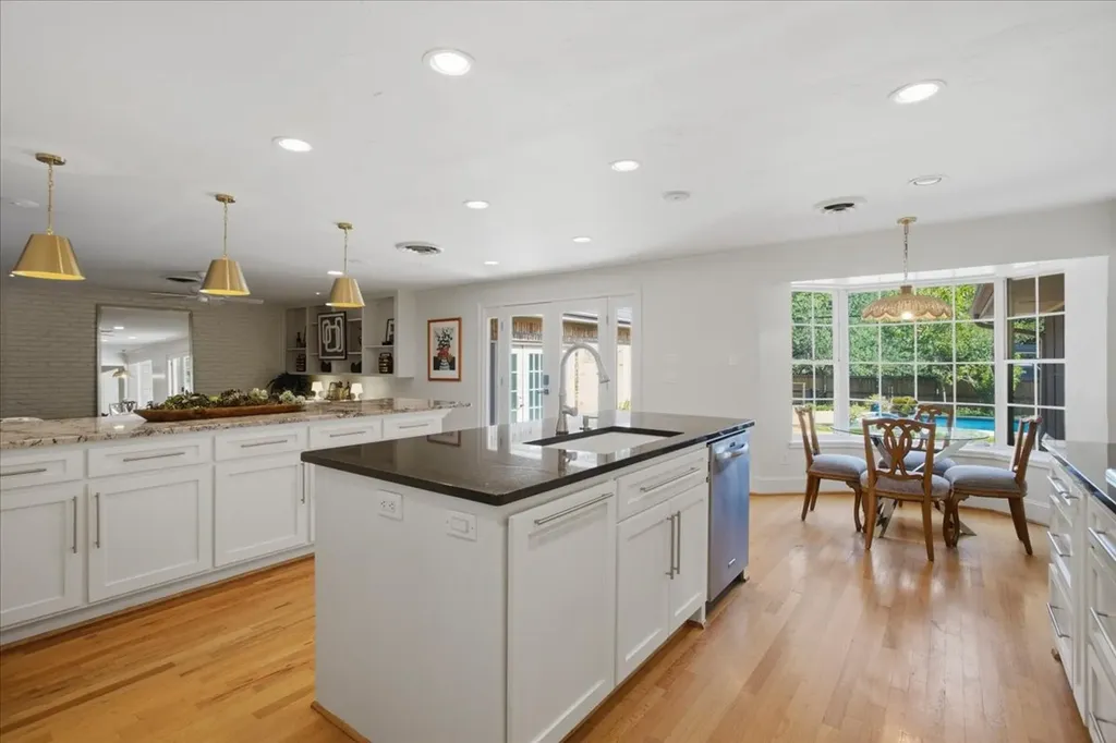 4500 Ranch View Road Fort Worth TX 76109