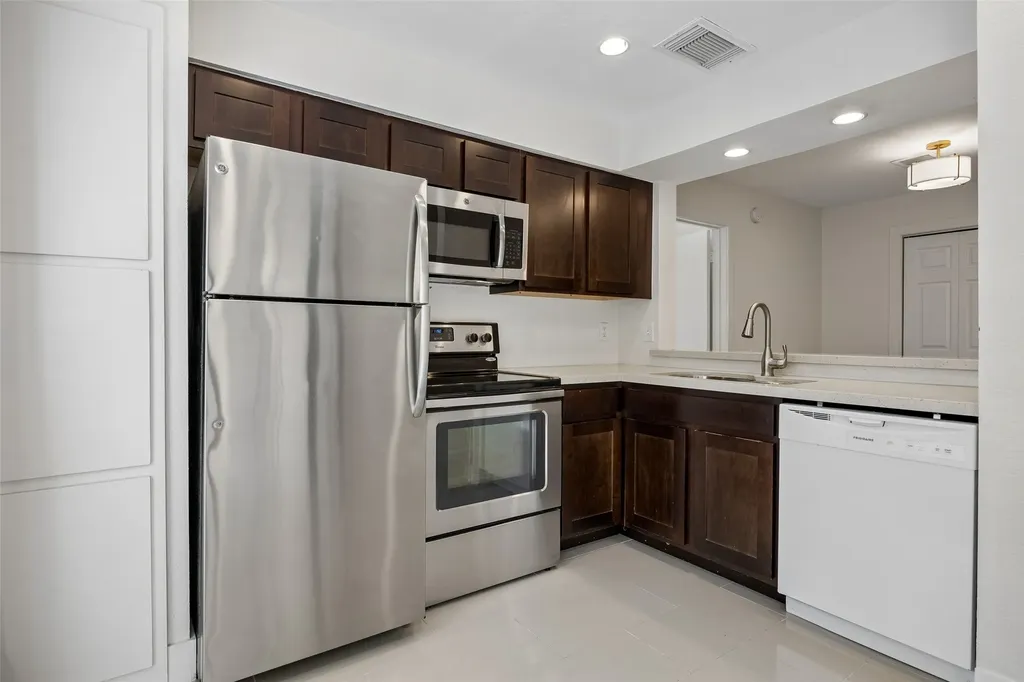 4777 Cedar Springs Road Dallas TX 75219