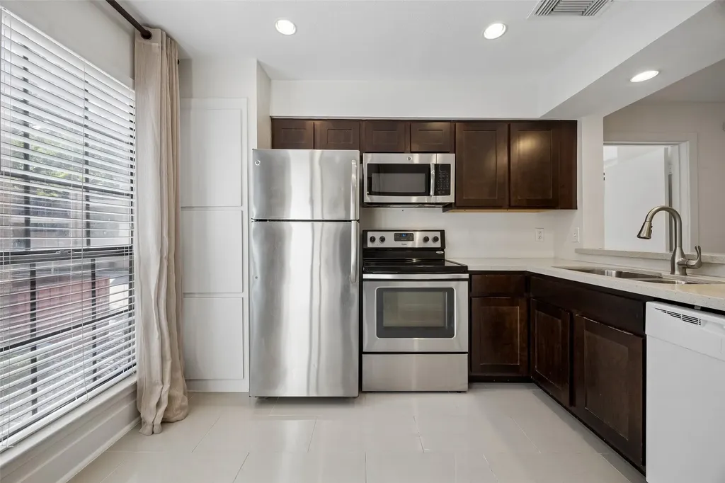 4777 Cedar Springs Road Dallas TX 75219