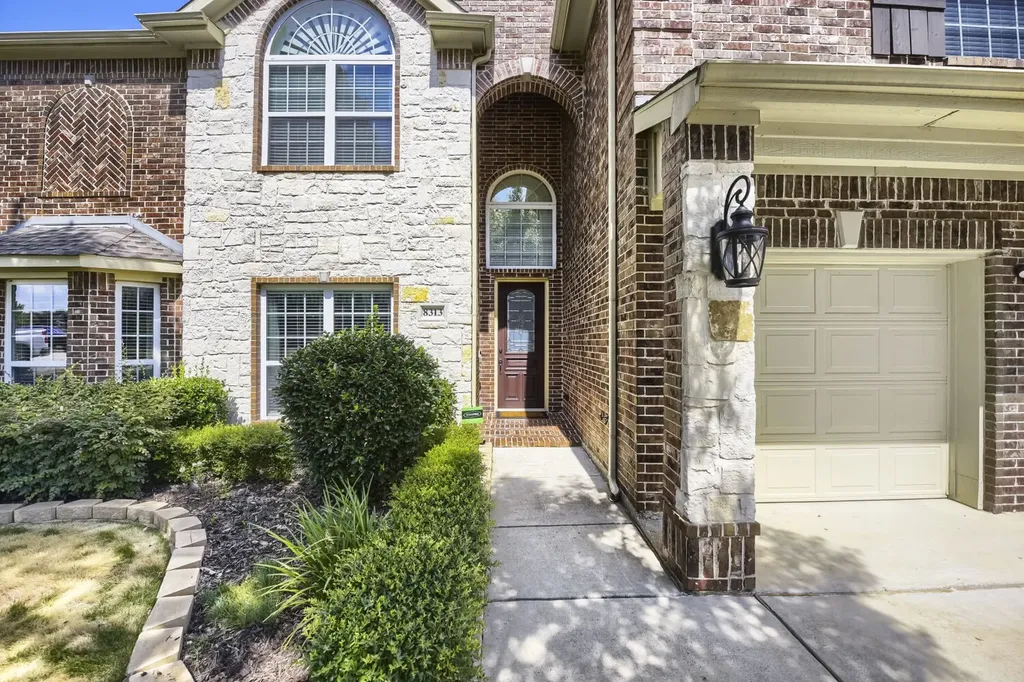 8313 Bishop Pine Road Denton TX 76208