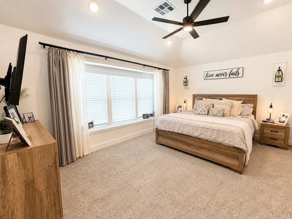 7709 Gatevine Avenue Joshua TX 76058