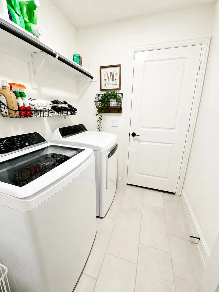 7709 Gatevine Avenue Joshua TX 76058