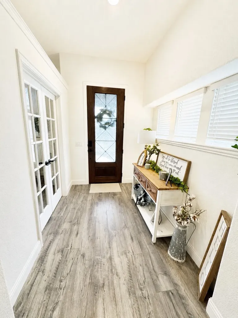 7709 Gatevine Avenue Joshua TX 76058
