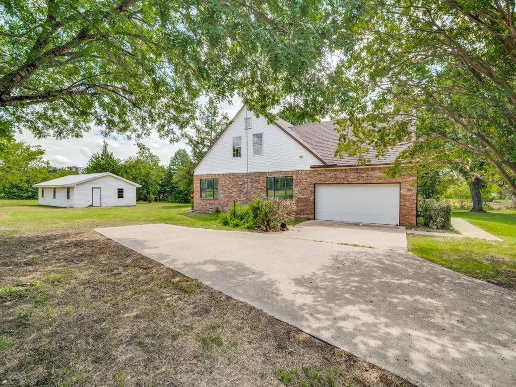 11578 Us Highway 80 Fruitvale TX 75127