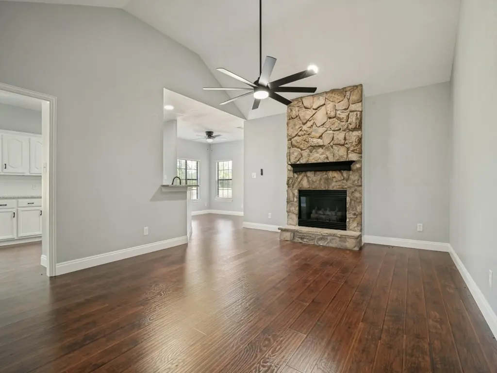 11578 Us Highway 80 Fruitvale TX 75127