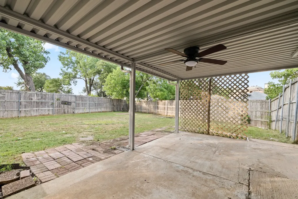 2403 Beverly Hills Lane Mesquite TX 75150