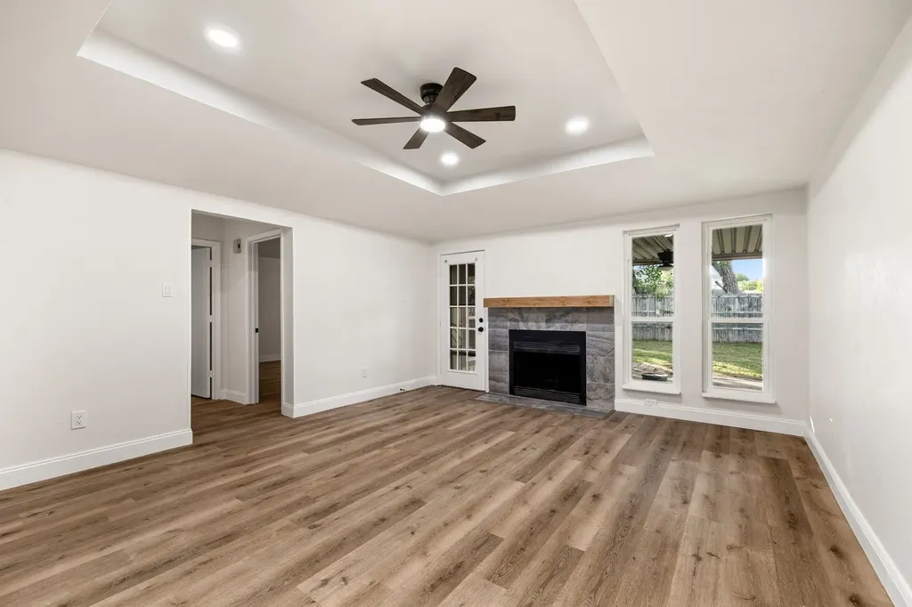 2403 Beverly Hills Lane Mesquite TX 75150